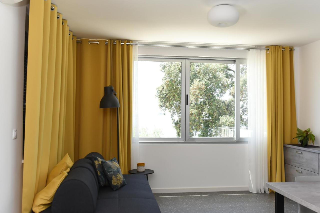 Buric House - Apartments Klasik And Studio Mini روفينج المظهر الخارجي الصورة